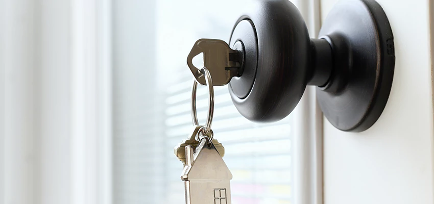 Bifold Door Knob Replacement in Foothill Farms, California